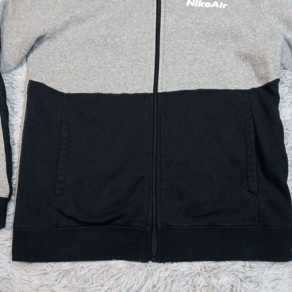 Nike Air Sweatshirt Boys XL Gray Hoodie Logo Zip Up Street wear Active Pockets - Picture 8 of 11